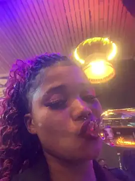 Snapshot of cardibabe chatting on October 30, 2025, 9:15 pm cardibabe online show from October 30, 2025, 9:15 pm