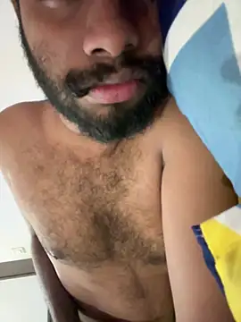 hardfukr0088 online show from February 11, 2025, 6:11 pm