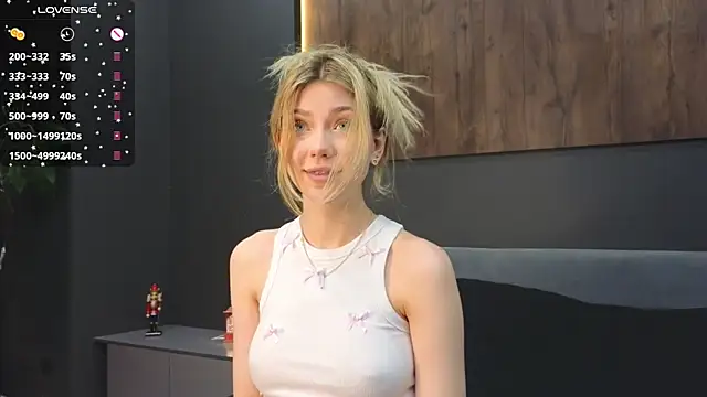 Rainaslater online show from December 15, 2024, 7:53 pm