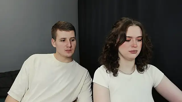 Pinku kitsune online show from February 22, 2025, 1:11 am