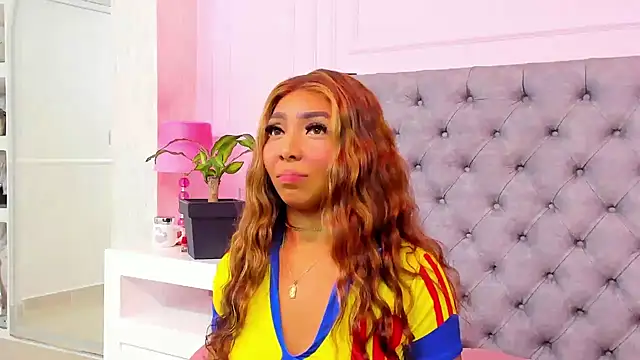 HaileeRoberts online show from March 4, 2026, 12:22 pm