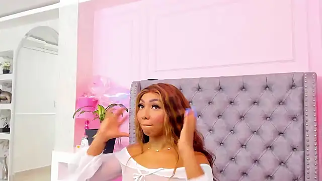 HaileeRoberts online show from March 14, 2026, 12:32 pm