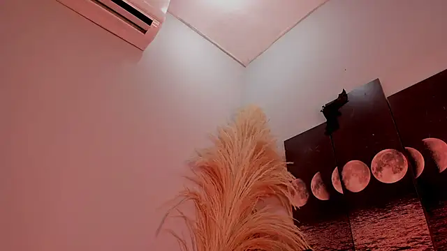 ALICEPOIXXXON online show from January 12, 2026, 5:34 am