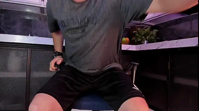 antony bigdick  online show from November 30, 2025, 1:26 pm