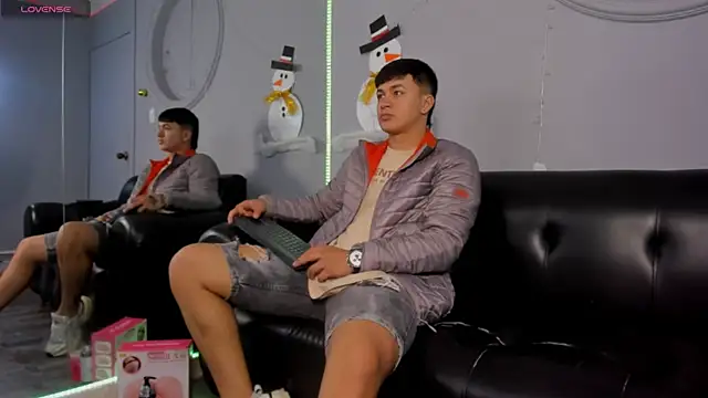 Cristopher strong online show from December 27, 2024, 12:34 pm