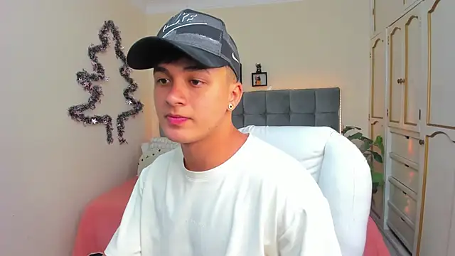 Cristopher strong online show from January 7, 2025, 12:41 pm