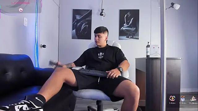 Cristopher strong online show from February 18, 2026, 1:29 pm