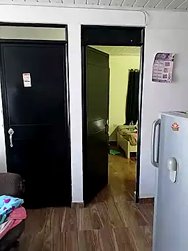 IamAlana  online show from December 31, 2024, 5:07 pm