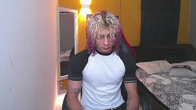 Demitryo online show from February 10, 2025, 2:52 am