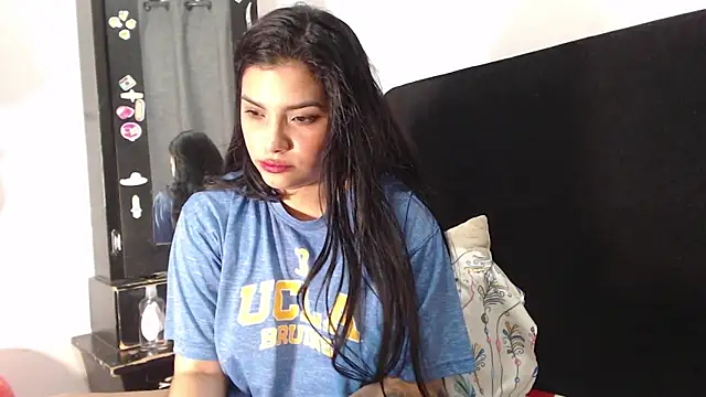 Snapshot of lolaa_staars chatting on December 21, 2024, 2:52 am lolaa staars online show from December 21, 2024, 2:52 am