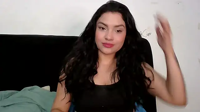 Snapshot of lolaa_staars chatting on October 8, 2025, 8:34 am lolaa staars online show from October 8, 2025, 8:34 am