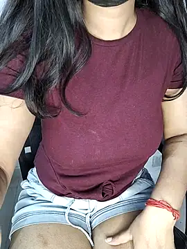 Snapshot of Ms_Neera chatting on March 3, 2025, 9:11 am Ms Neera online show from March 3, 2025, 9:11 am