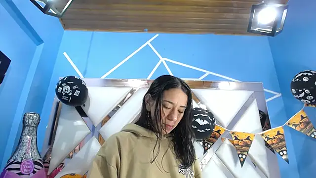 angelina ny online show from October 22, 2025, 1:33 pm