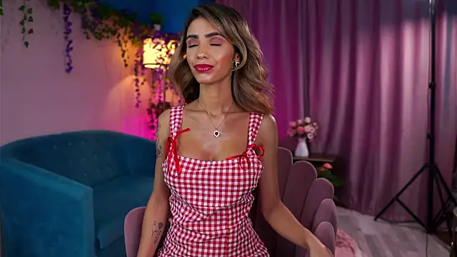 TheAyana online show from September 11, 2025, 6:19 pm