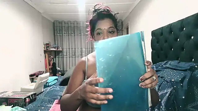 Indianmayaxoxo online show from December 20, 2025, 5:31 pm