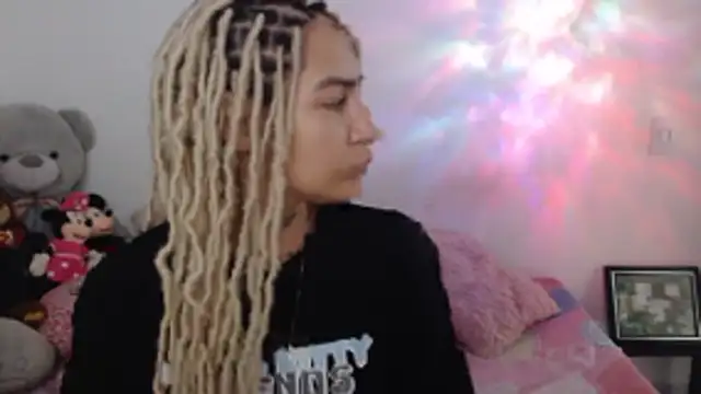 mandy berrys online show from October 21, 2025, 2:12 am