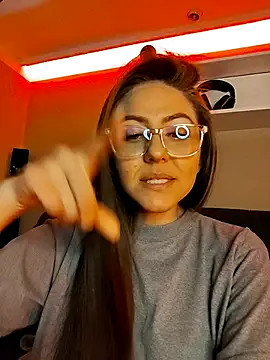 Ich Bin Julia online show from December 2, 2025, 11:04 am