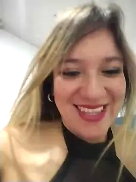 Snapshot of ELEKTRA_LUXURY chatting on December 22, 2024, 6:39 am ELEKTRA LUXURY online show from December 22, 2024, 6:39 am