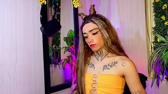 Micaela Rangel online show from October 9, 2025, 2:09 am