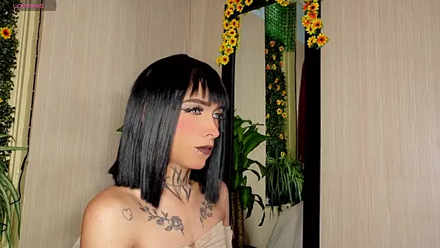 Micaela Rangel online show from October 25, 2025, 1:57 am