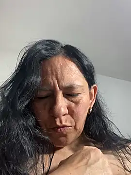 Freya Artemisa online show from February 2, 2025, 5:48 pm