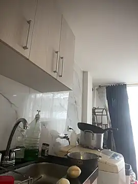 Freya Artemisa online show from December 13, 2025, 7:53 pm