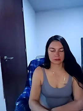 renata hot1 online show from February 20, 2025, 1:08 pm