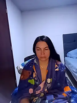 renata hot1 online show from February 27, 2025, 5:02 am