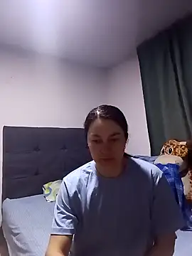 renata hot1 online show from March 18, 2025, 1:53 am