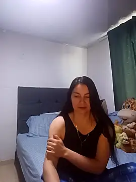 renata hot1 online show from March 18, 2025, 7:53 pm