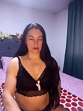 renata hot1 online show from September 14, 2025, 1:27 am