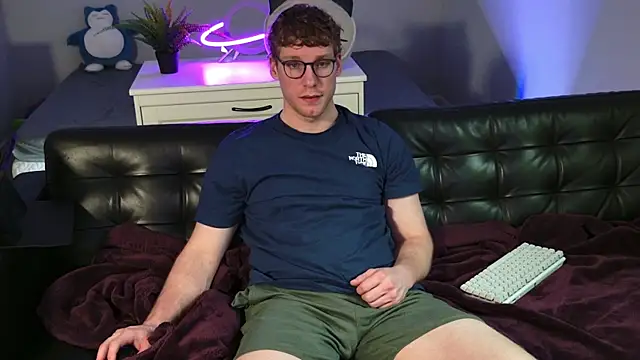 BlueEyedTallGuy94 online show from January 14, 2026, 11:31 pm