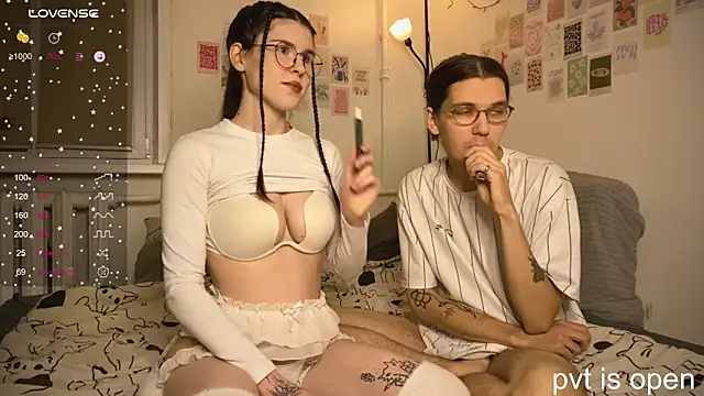 passiondesire  online show from October 26, 2025, 7:53 pm