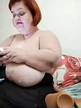 Snapshot of MIDGET-TITS chatting on February 5, 2025, 6:15 pm MIDGET-TITS online show from February 5, 2025, 6:15 pm