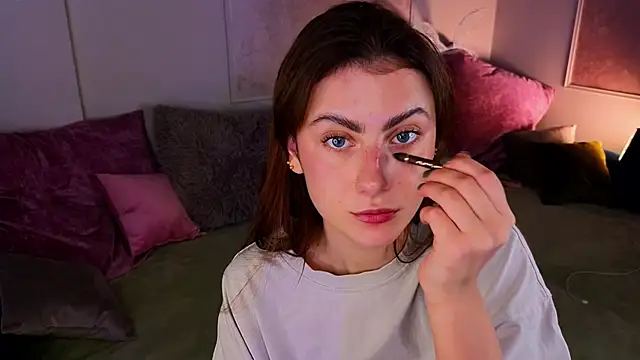 Snapshot of tomorrows_day chatting on October 20, 2025, 9:15 pm tomorrows day online show from October 20, 2025, 9:15 pm