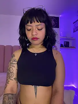 Ashley Chriss online show from March 22, 2025, 3:09 am