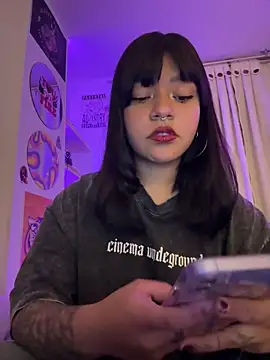 Ashley Chriss online show from September 27, 2025, 11:32 pm