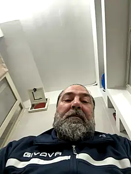 Snapshot of ros217 chatting on October 16, 2025, 7:53 am ros217 online show from October 16, 2025, 7:53 am