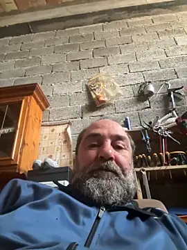 Snapshot of ros217 chatting on October 20, 2025, 12:27 pm ros217 online show from October 20, 2025, 12:27 pm