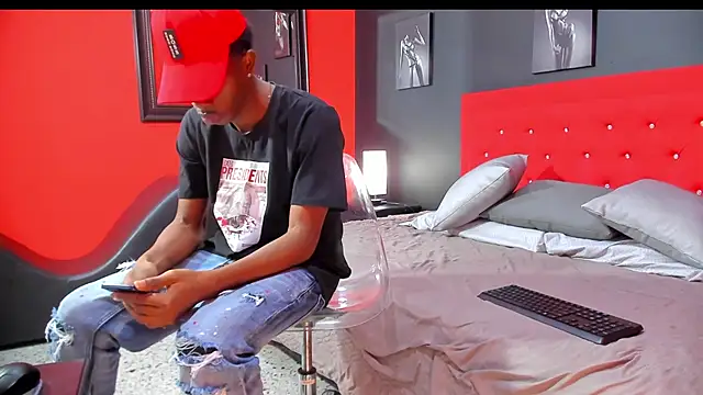 OraineBarrett online show from February 24, 2025, 8:03 pm