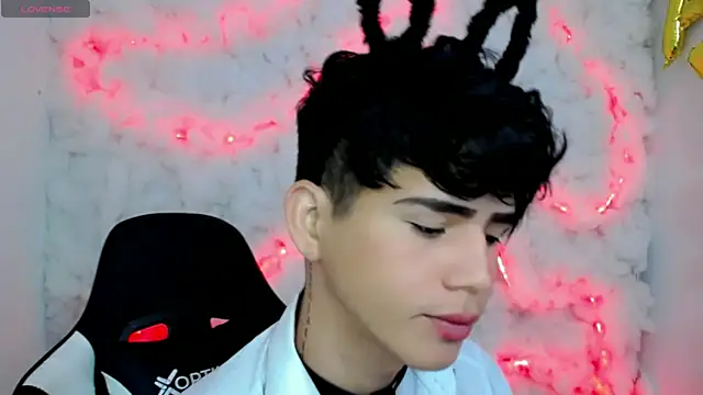 Tayson Rivers online show from October 2, 2025, 12:23 pm