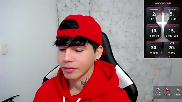 Snapshot of Tayson_Rivers chatting on December 14, 2025, 7:18 pm Tayson Rivers online show from December 14, 2025, 7:18 pm