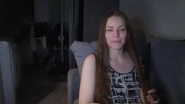 AnnaDiamond1 online show from April 4, 2026, 11:35 pm