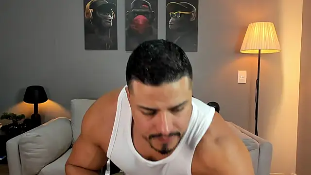 Snapshot of ApoloMakris chatting on November 18, 2025, 7:07 pm ApoloMakris online show from November 18, 2025, 7:07 pm