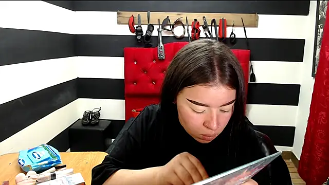 Marian Ran online show from February 3, 2025, 3:20 am