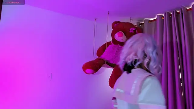 Snapshot of KaattySweet_ chatting on October 9, 2025, 7:34 pm KaattySweet online show from October 9, 2025, 7:34 pm