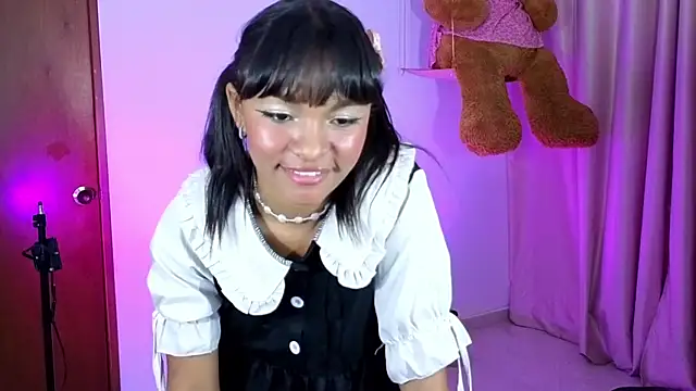 KaattySweet  online show from May 25, 2026, 7:42 pm