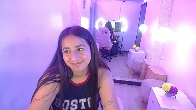 Snapshot of ailyn_miranda chatting on February 8, 2025, 3:19 am ailyn miranda online show from February 8, 2025, 3:19 am