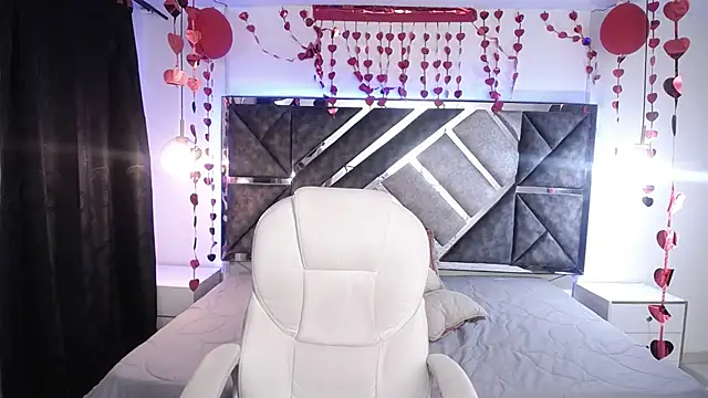 Snapshot of ailyn_miranda chatting on February 13, 2025, 11:04 pm ailyn miranda online show from February 13, 2025, 11:04 pm