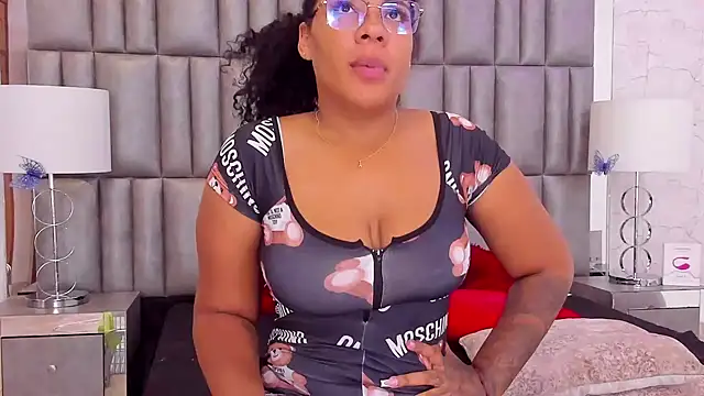 Snapshot of MelannyTylor chatting on December 5, 2024, 9:39 am MelannyTylor online show from December 5, 2024, 9:39 am